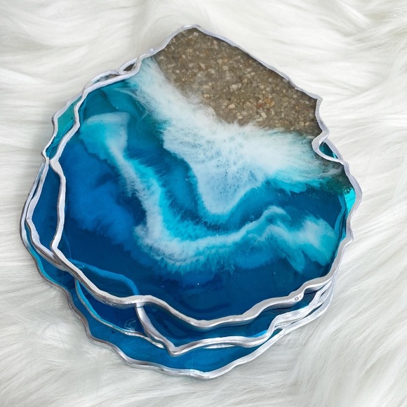 Resin Beach Coaster, Set of 4, handmade - Picture 8 of 10